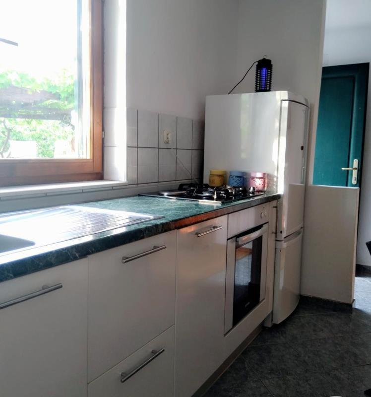 Apartman Sutivan Apartment ภายนอก รูปภาพ